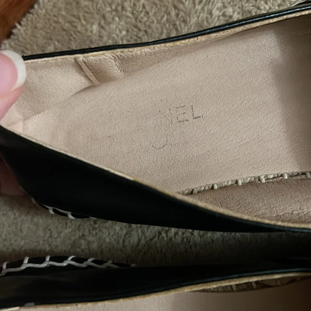 CHANEL Black Espadrilles Like New In Excellent Condition
